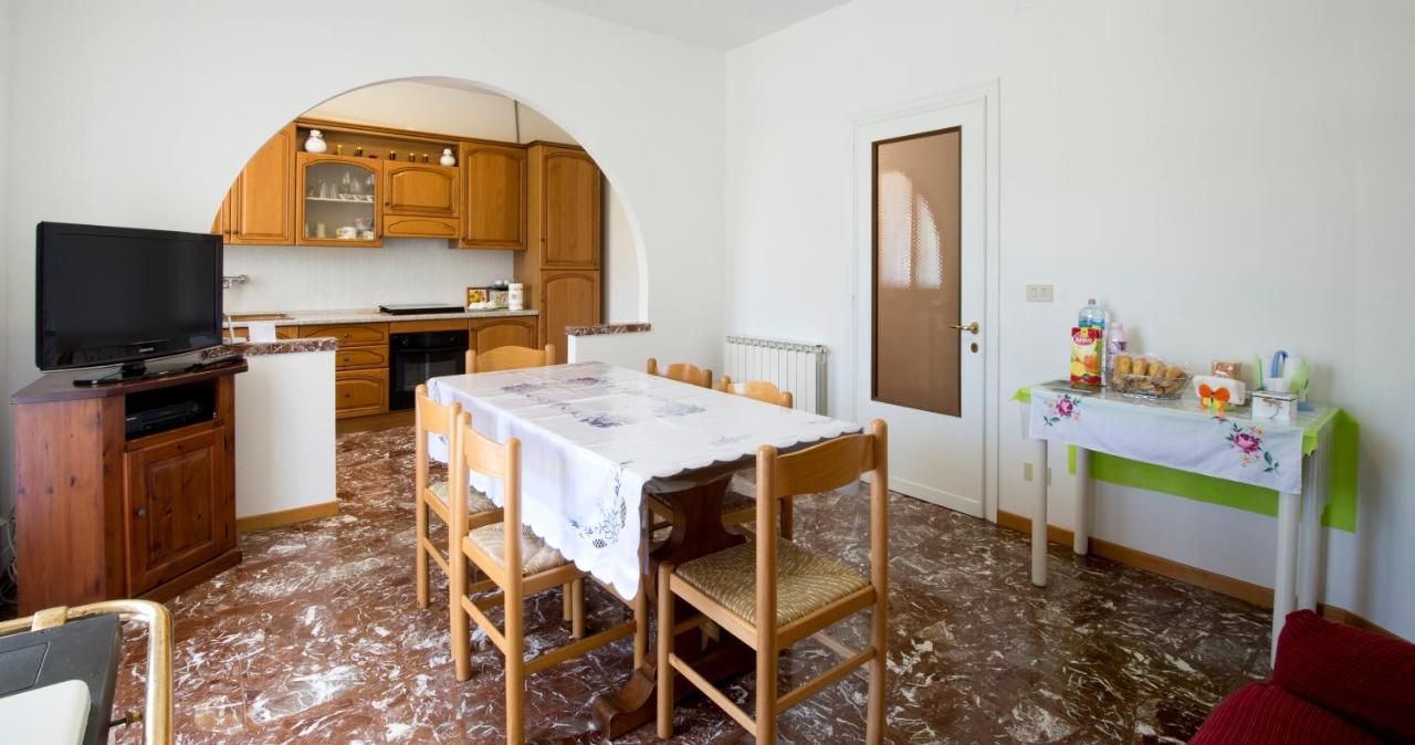 B&B Villa Ginevra ピエトラルンガ エクステリア 写真
